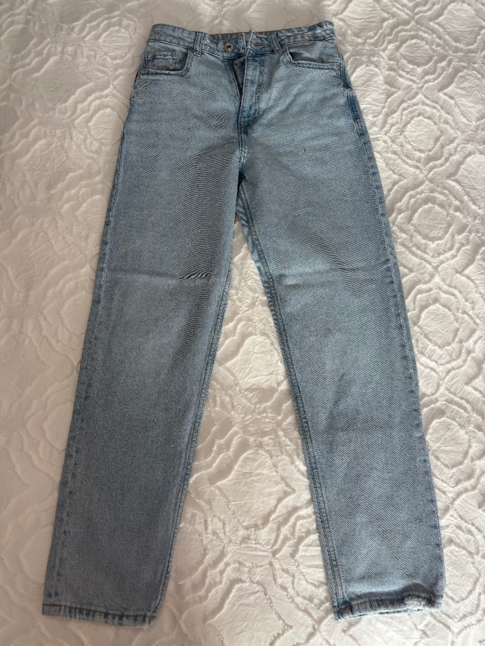 Zara Light Wash High Rise Straight Leg Mom Jeans Size US 4 EU 36
